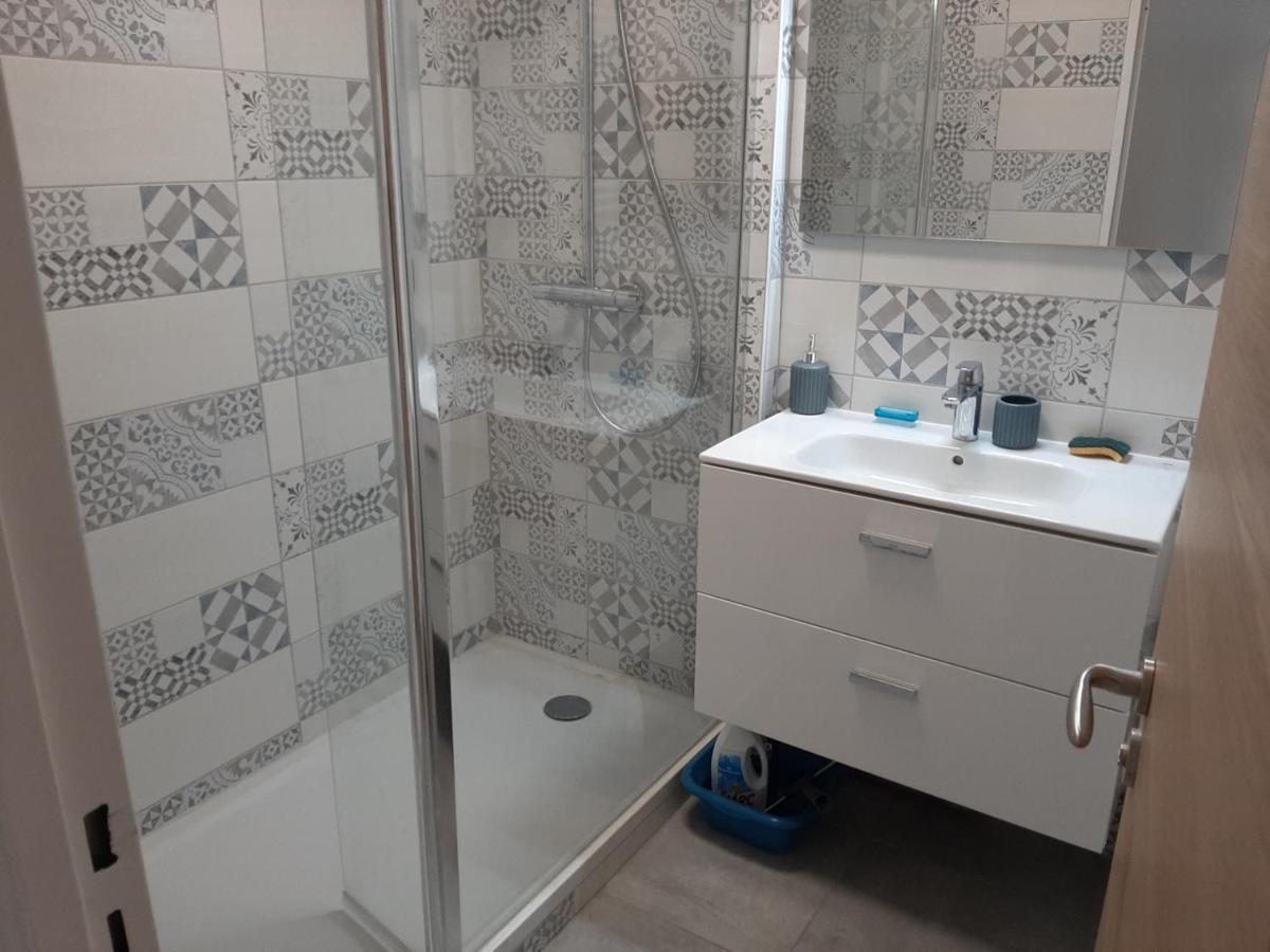 Appartement T3 Renove A 10 Min Du Centre-Ville Avec Balcon, Garage Et Wifi A Saint-Jean-De-Luz - Fr-1-239-584 ภายนอก รูปภาพ