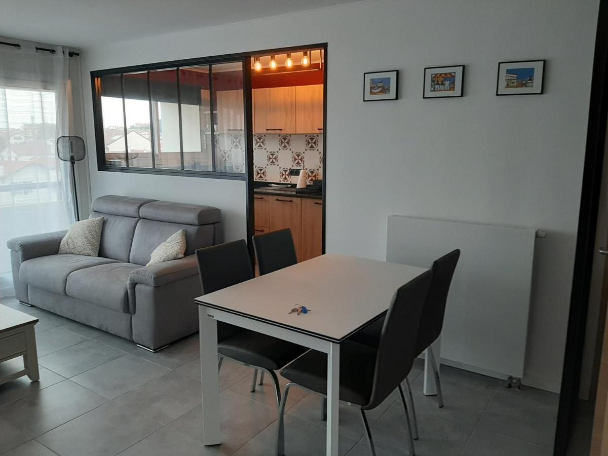 Appartement T3 Renove A 10 Min Du Centre-Ville Avec Balcon, Garage Et Wifi A Saint-Jean-De-Luz - Fr-1-239-584 ภายนอก รูปภาพ