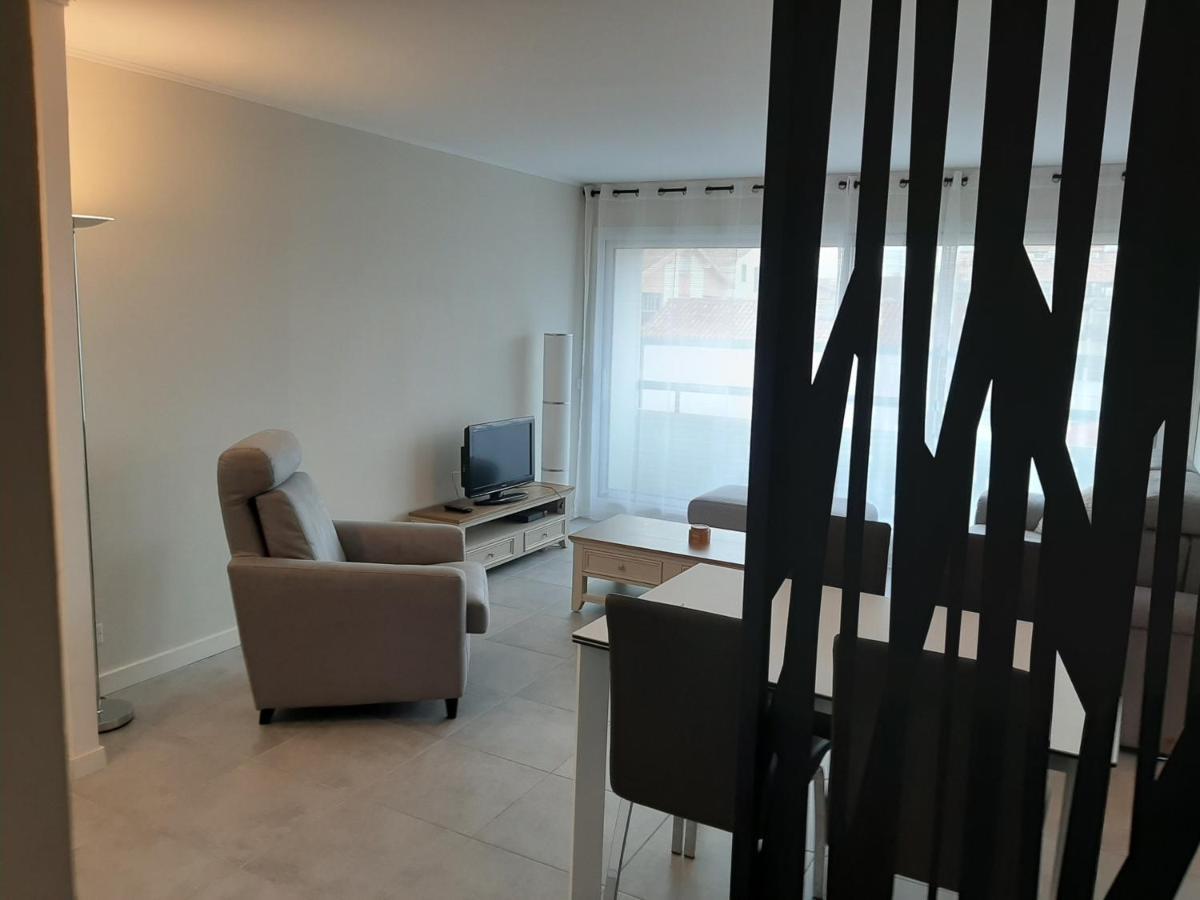 Appartement T3 Renove A 10 Min Du Centre-Ville Avec Balcon, Garage Et Wifi A Saint-Jean-De-Luz - Fr-1-239-584 ภายนอก รูปภาพ